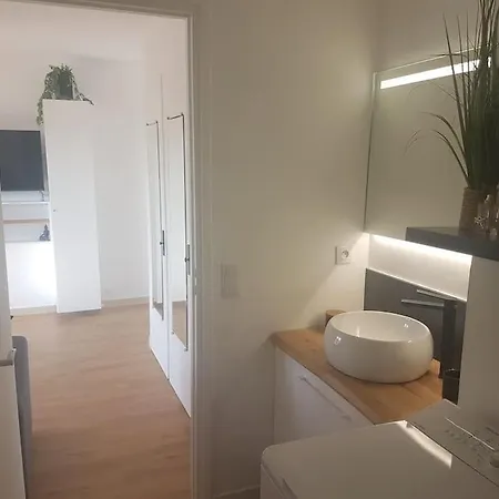 Emplacement Ideal. Centre Et Plages. Apartment